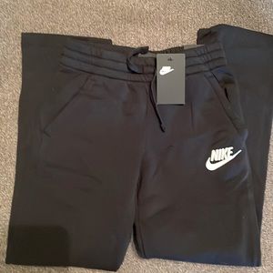 NEW WITH TAGS Boys Sweatpants/ Joggers